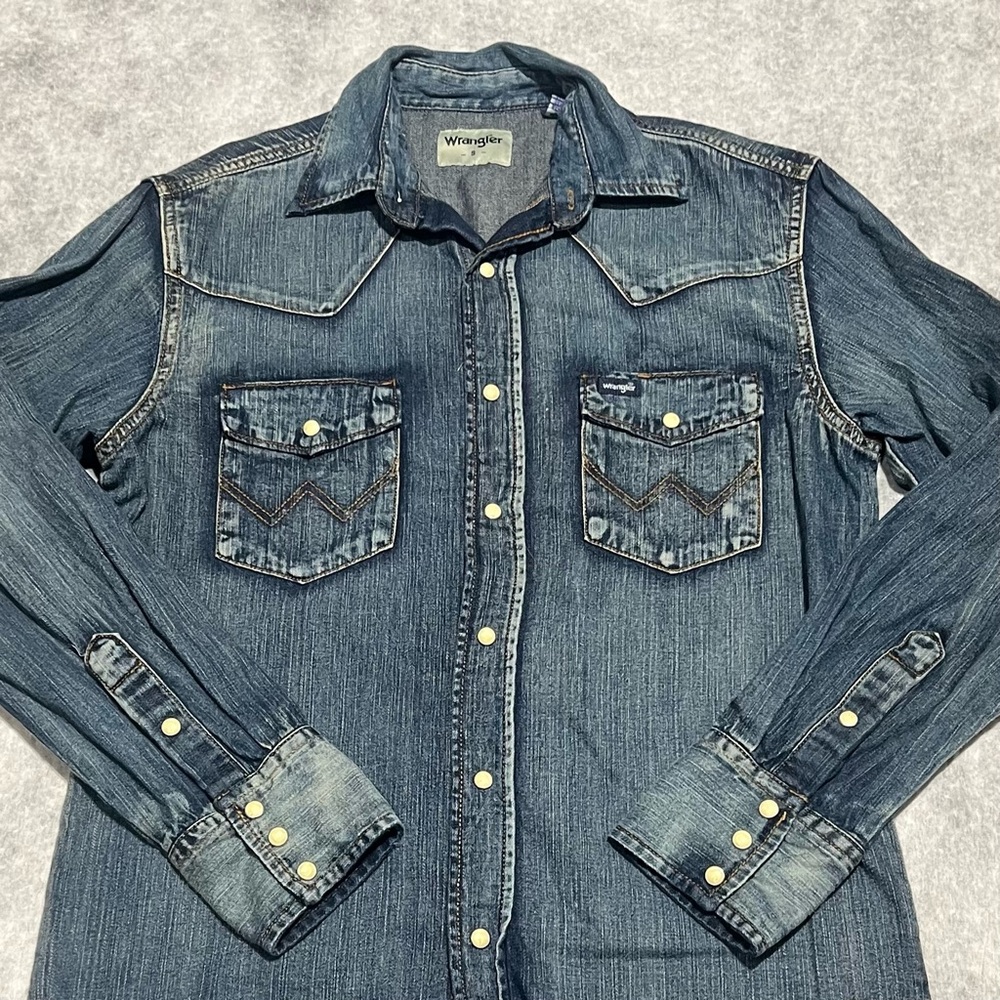 Wrangler Men’s Denim Western Cowgirl Shirt Snap Button Down Two Pocket Retro S